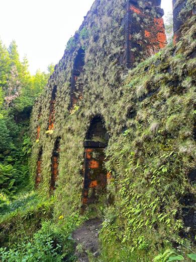 Muro das Nove Janelas aqueduct, São Miguel, Azores